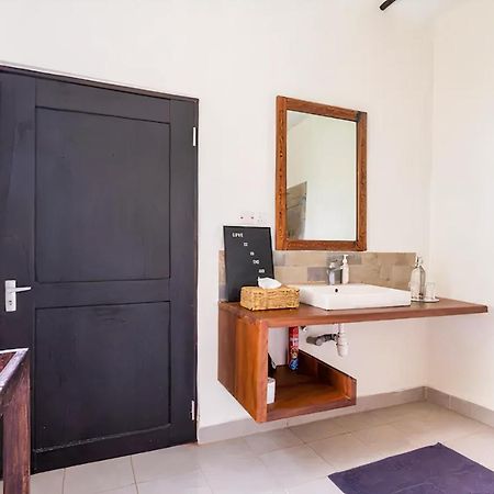 Zarafa House Bed and Breakfast Diani Beach Exteriör bild